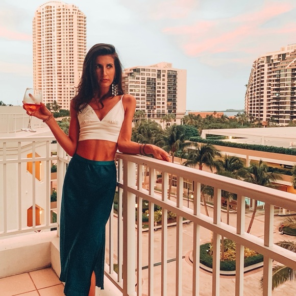 👋 Hiiii frandsss!! Welcome to my closet 💁🏻‍♀️ - Picture 14 of 15